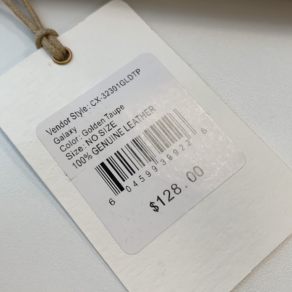 HOBO Galaxy Wristlet golden taupe Wallet NWT - Picture 9 of 10